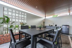 Fotografie z fotogalerie ubytování Jonker Street Swimming Pool with Karaoke Villa - Not Only Stay v destinaci Melaka