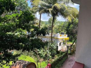 Κήπος έξω από το Serenity & Oceans New 1BHK Luxury Large Apt, Pool, Kitchen, 2 Balconies