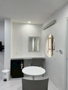 Ένα μπάνιο στο Nur Nur Residence and villa