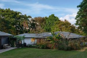 Κήπος έξω από το Hidden Grove