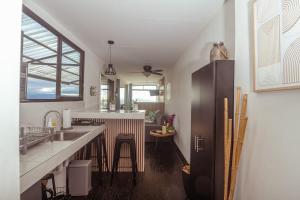 Kuchyň nebo kuchyňský kout v ubytování Dream Homes Vacaciones Heredia - 8 miles Airport