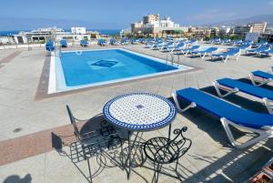 Бассейн в Hotel Zentral Center - Adults only или поблизости