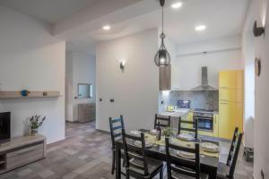Kuchyňa alebo kuchynka v ubytovaní Apartments Villa Adrienne