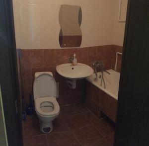 Ένα μπάνιο στο Apartment on Hrushevskoho 28