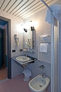 Koupelna v ubytování Hotel Prestige