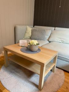 Posezení v ubytování Koselig 2 roms leilighet Norheim, Haugesund