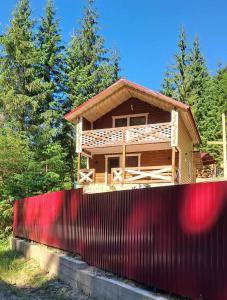 Το κτήριο όπου στεγάζεται  το διαμέρισμα