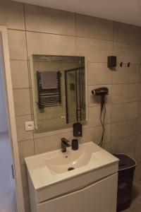 Koupelna v ubytování Casa da Vista Infinita + 33 fotografií