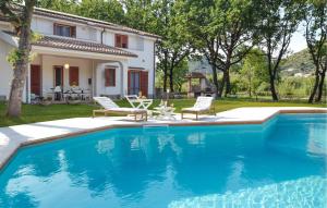 Kolam renang di atau dekat dengan Amazing Home In Castellabate With Wifi