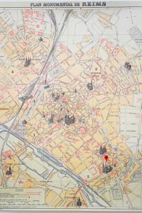 eine Karte der Stadt Berlin in der Unterkunft Soft Wood - Duplex - Historique in Reims