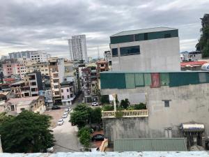 Γενική άποψη της πόλης Κόλπος Χα Λονγκ ή θέα της πόλης από  αυτό το hostel