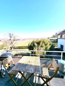 Μπαλκόνι ή βεράντα στο Découvrez la route des vins et les marchés de Noël