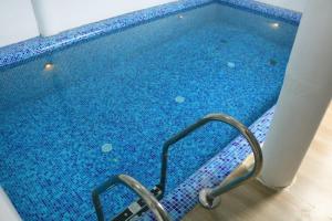 Bazén v ubytování Villa funk monk nebo v jeho okolí + 12 fotografií