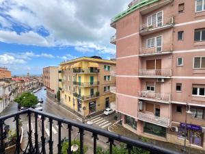 a view of a city street with buildings at Residenza Veneto 80 in Vasto