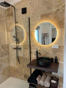 Et badeværelse på Charmante petite maison