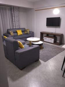 Μια τηλεόραση ή/και κέντρο ψυχαγωγίας στο Shiku's Homestay