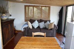 Χώρος καθιστικού στο The Potters Hut +35 φωτογραφίες