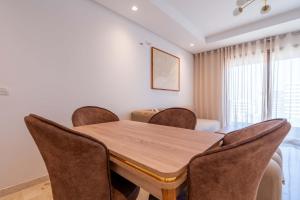 Χώρος καθιστικού στο Cozy Studio with Pool & Parking +18 φωτογραφίες