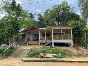 a house in the middle of a forest at GELATHAÏ Home in Ko Phayam