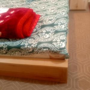 Ένα ή περισσότερα κρεβάτια σε δωμάτιο στο AlRehman 2st