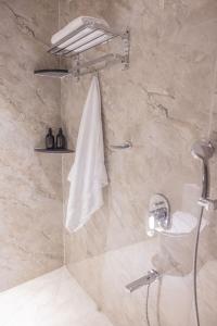 Billede fra billedgalleriet på Zephyr Luxury 2BHK With Private Jacuzzi Nr Anjuna i Siolim