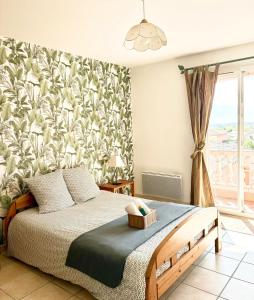 Postel nebo postele na pokoji v ubytování Villa indépendante avec piscine privée