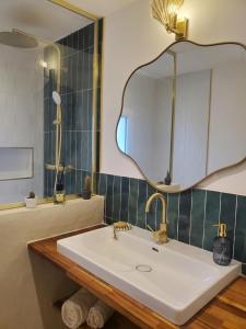 Ένα μπάνιο στο location Appartement Cargèse +15 φωτογραφίες