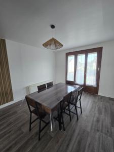 Φωτογραφία από το άλμπουμ του Villa Fanfan à proximité du circuit des 24H du mans σε Mulsanne