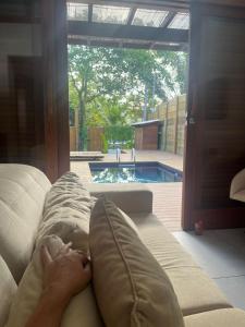 Posezení v ubytování Casa Coruja - Taipu de Fora com Piscina