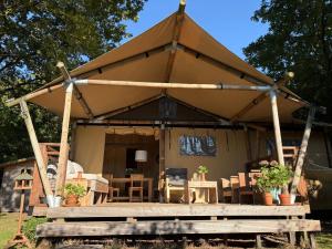 Κήπος έξω από το Het Roodborstje +15 φωτογραφίες