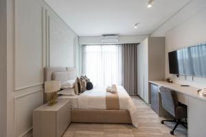 Μια τηλεόραση ή/και κέντρο ψυχαγωγίας στο 132 Menlyn Maine