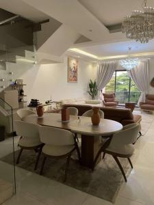 Χώρος καθιστικού στο Jasmine's Luxury Escape in Banana Island