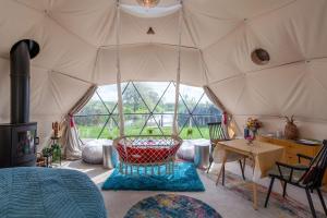 Prostor za sedenje u objektu Lakeview Dome