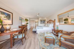 Posezení v ubytování Eldorado K203 · EL K203 2BD Condo w AC Pool Beach Cabana