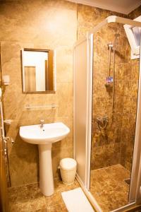 Koupelna v ubytování Gumbet Hotel