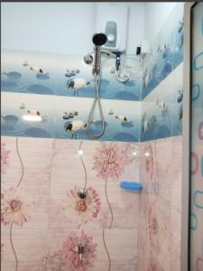 Ένα μπάνιο στο Princess Villa Kandy Rail Station