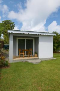 Κήπος έξω από το Fleur de Lys 2