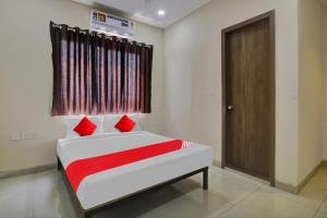 Φωτογραφία από το άλμπουμ του OYO Flagship High Rise Hotel στο Χιντεραμπάντ