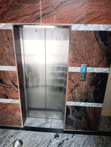 Fotografie z fotogalerie ubytování HoTEL GOLDEN INN v destinaci Bengalúr + 17 fotografií