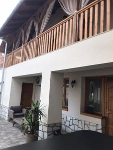 Balkón nebo terasa v ubytování Babér Vendégház Tokaj