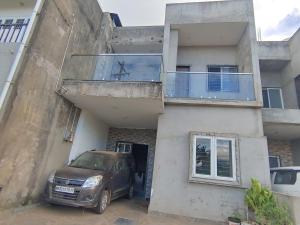 Το κτήριο όπου στεγάζεται  η παραθεριστική κατοικία