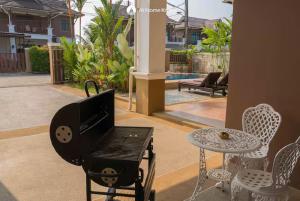 Siseõu või muu väliala majutusasutuses Nadia's Ao Nang Pool Villa