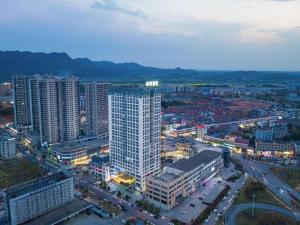 a view of a city with buildings and traffic at Lavande Hotels Liuyang Economic and Technology Development Zone in Yong'an