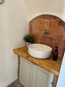 Fotografie z fotogalerie ubytování Casa Albacora 1892 v destinaci Losa del Obispo + 18 fotografií