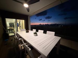 Balkón nebo terasa v ubytování מתחם שמיים ותכלת נתניה