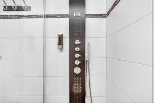 Koupelna v ubytování Shangri La + 27 fotografií