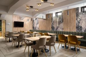 Χώρος καθιστικού στο Hotel Epica