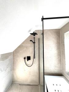 Fotografie z fotogalerie ubytování Maisonette mit Whirlpool v Stuttgartu