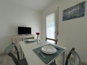 TV a/nebo společenská místnost v ubytování Campodarsego Central Apartment