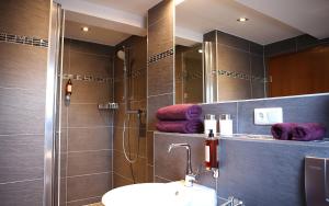 Kylpyhuone majoituspaikassa Hotel Rothkamp